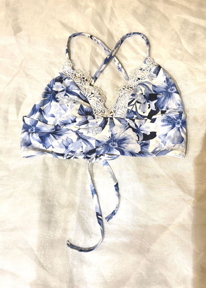 Beautiful Floral Lace-Trim Bralette