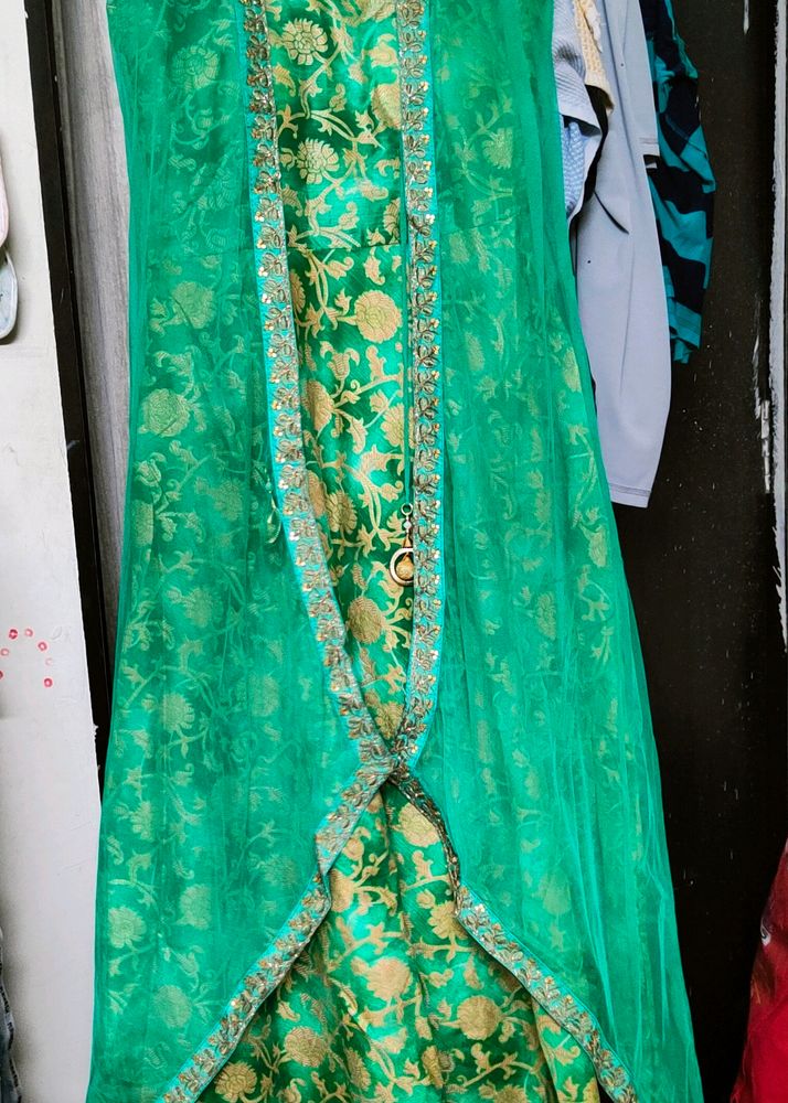 Like New Party Wear Gown With Slug