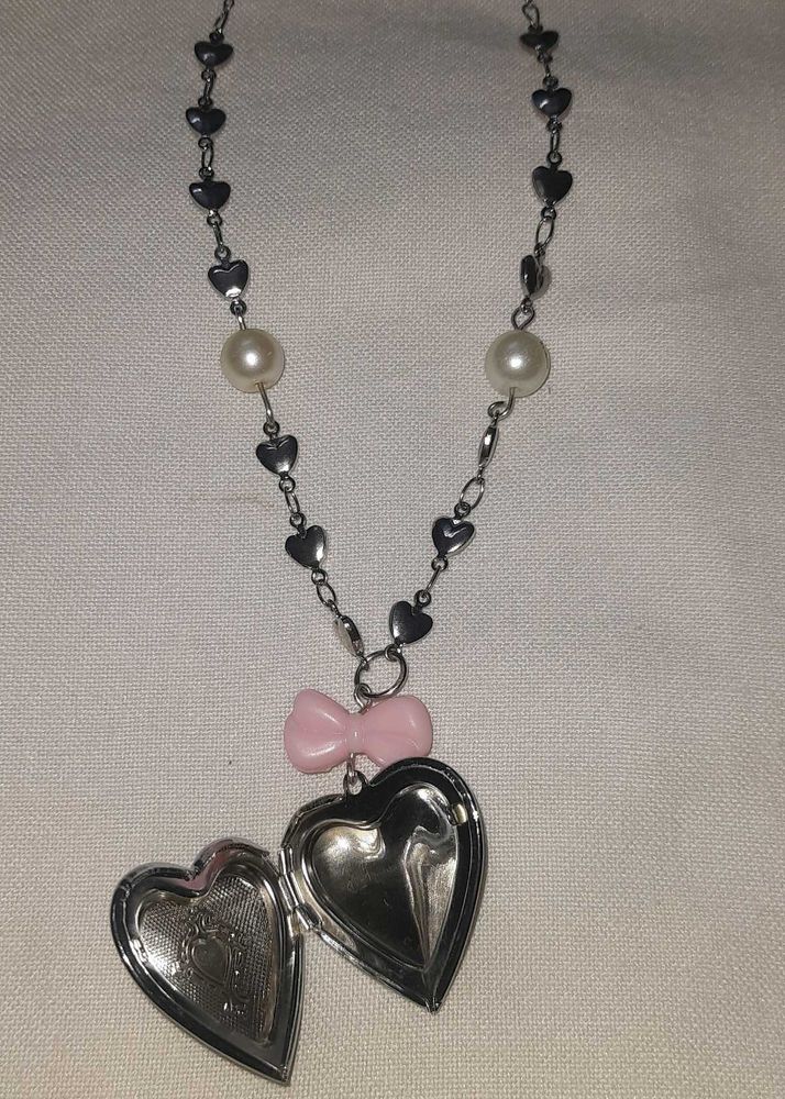 ♡Queen Of Hearts Necklace♡