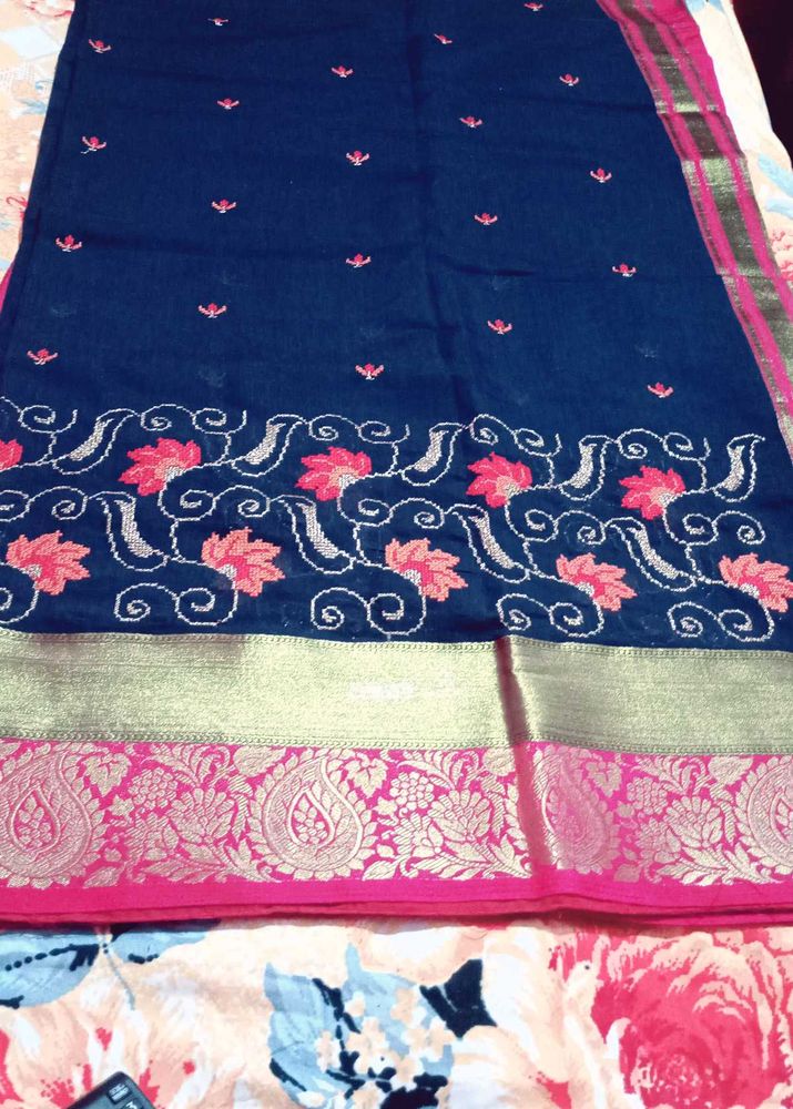 Handloom SilkElegant Navy Blue Saree