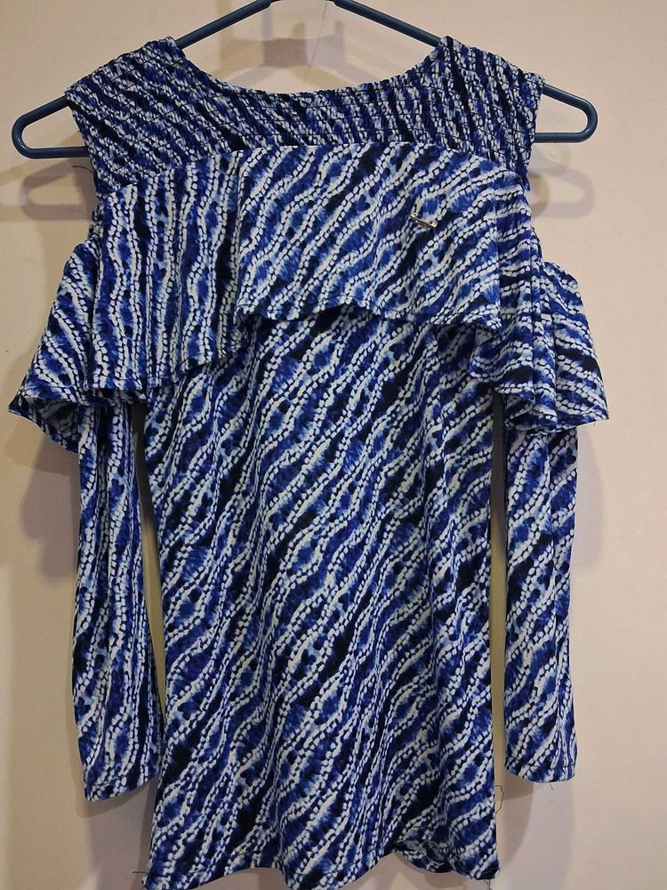 Price Negotiable 🙃 Blue Pattern Off Shoulder Top