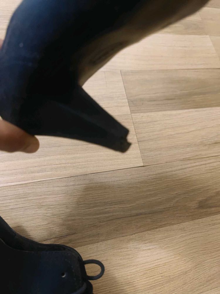 heel boots in navy blue