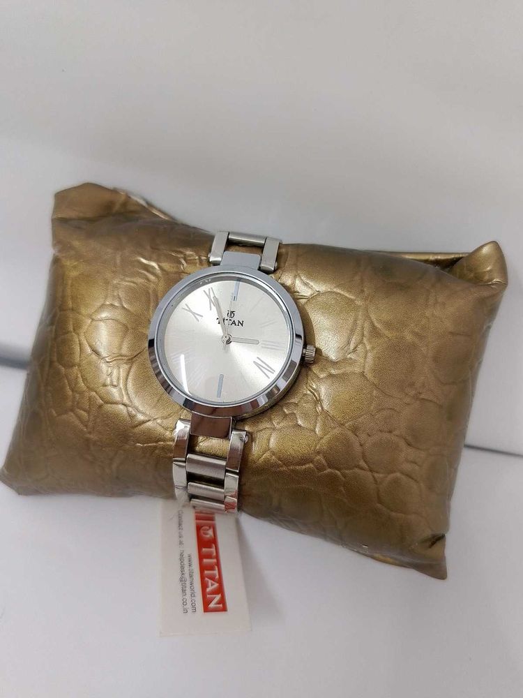 Offer 🔥Titan Watch For Girls ( Original)