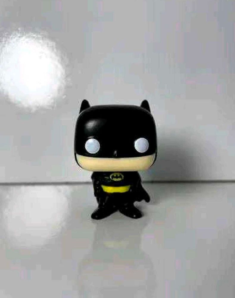 Batman Funko Pop Figure (kinder joy dc edition)