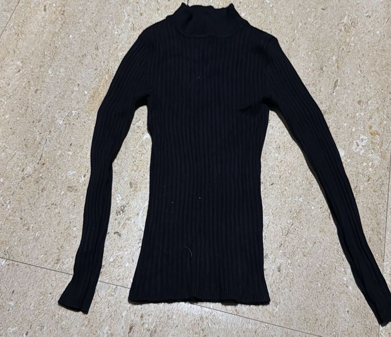 Ribbed Turtleneck Top