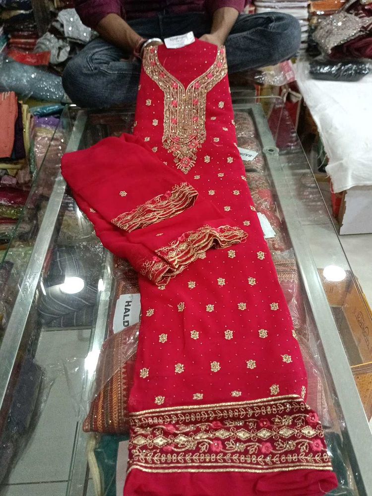 Red &amp; Gold Embroidered Salwar Kameez