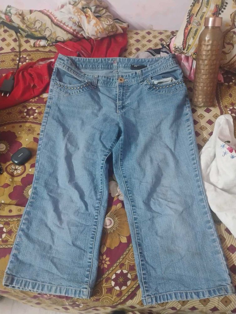 Denim Capri With Freebie