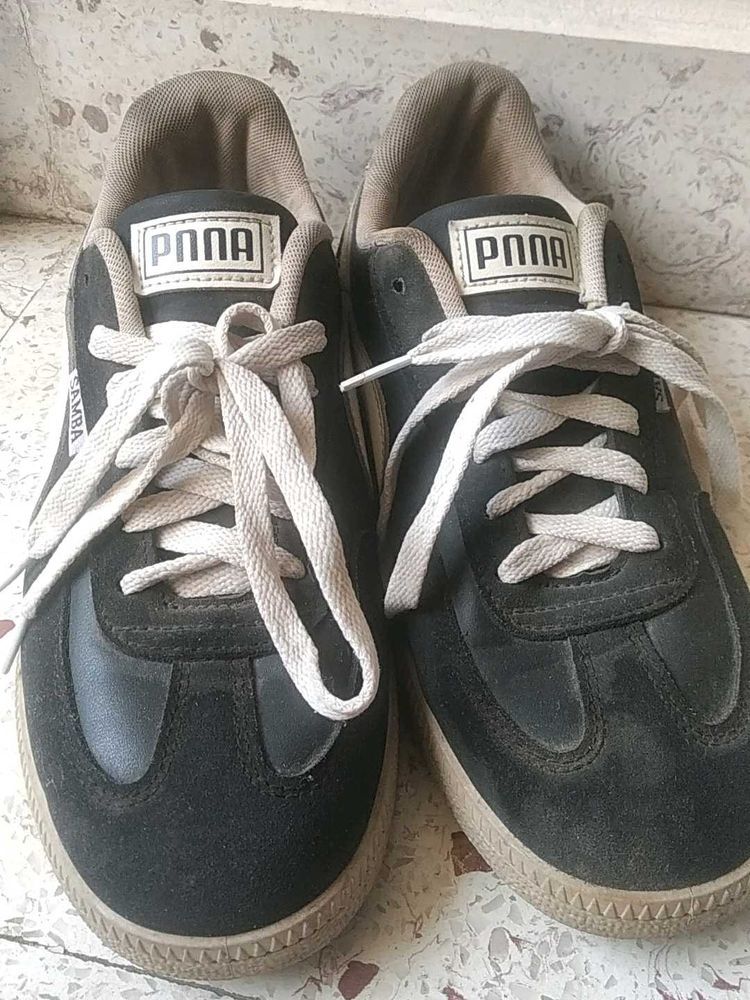 Puma Sneakers