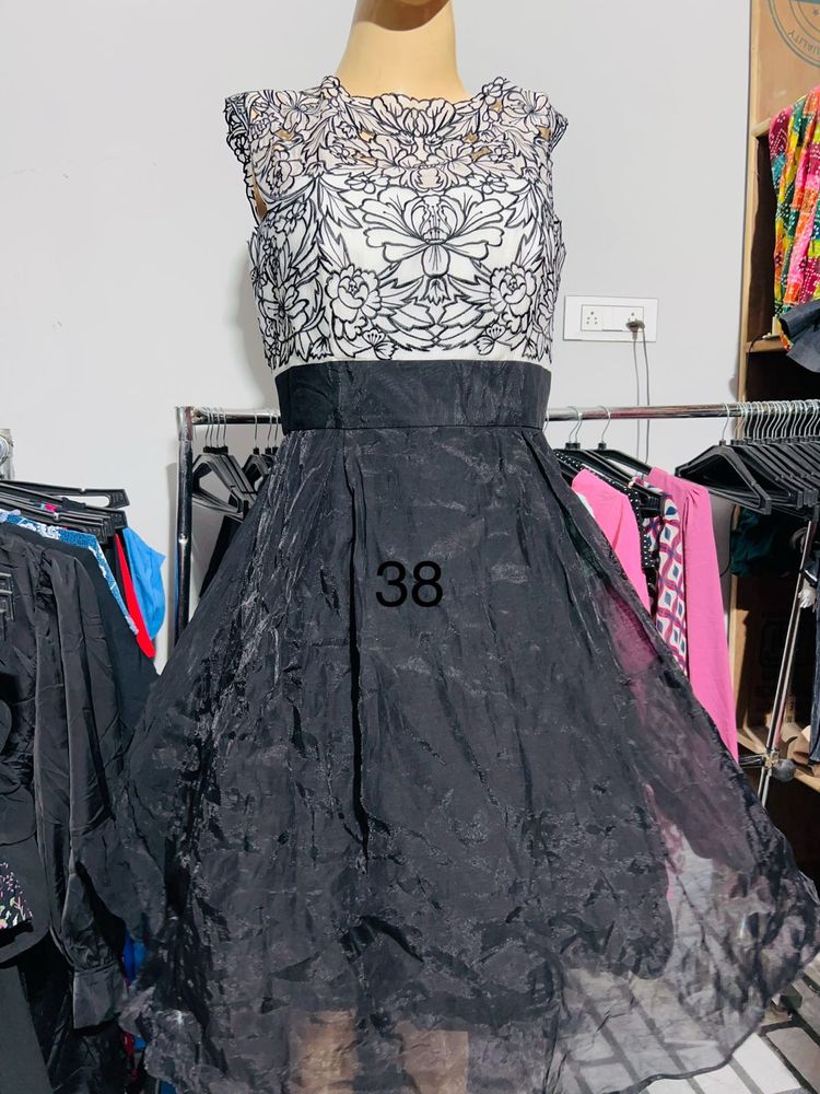 Black and white dress