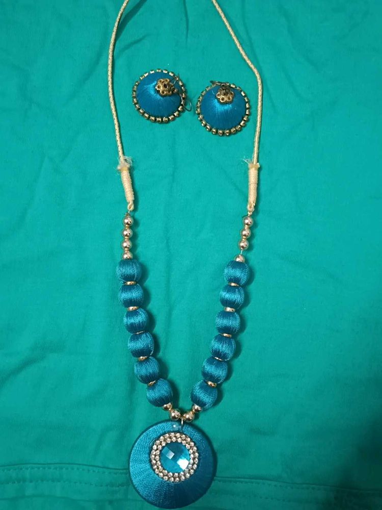 Blue Silk Thread Necklace Set