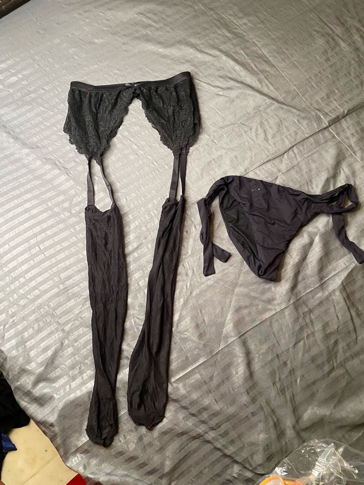 garter with stockings set
