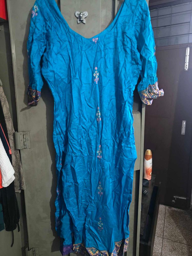Blue Embroidered Kurta