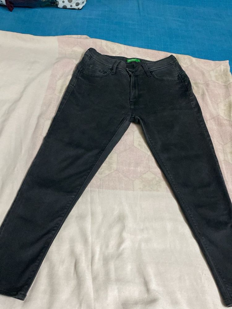Streachble Benetton Black Denim Jeans