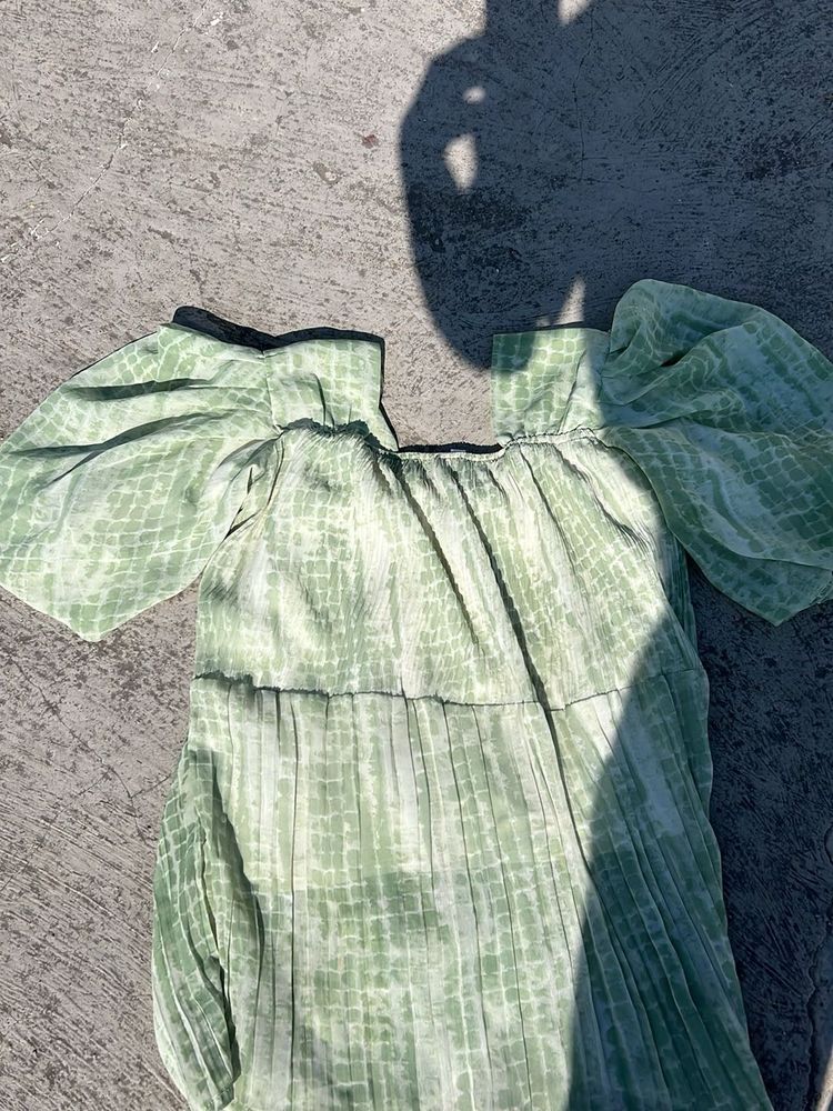 Green Puff Sleeve Mini Dress