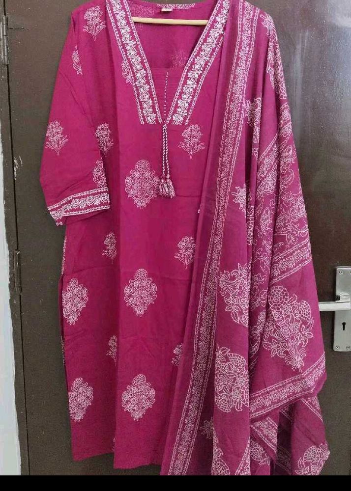 New Three Pcs Suit