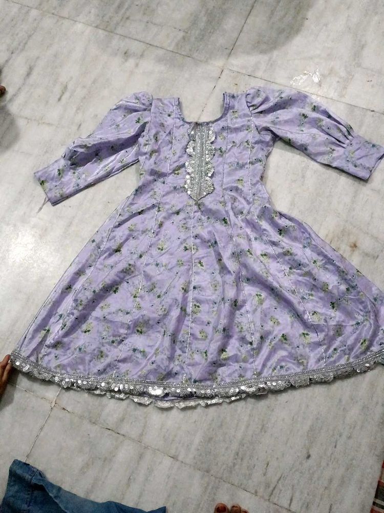 12 Kali Anarkali With Puff Sleeve