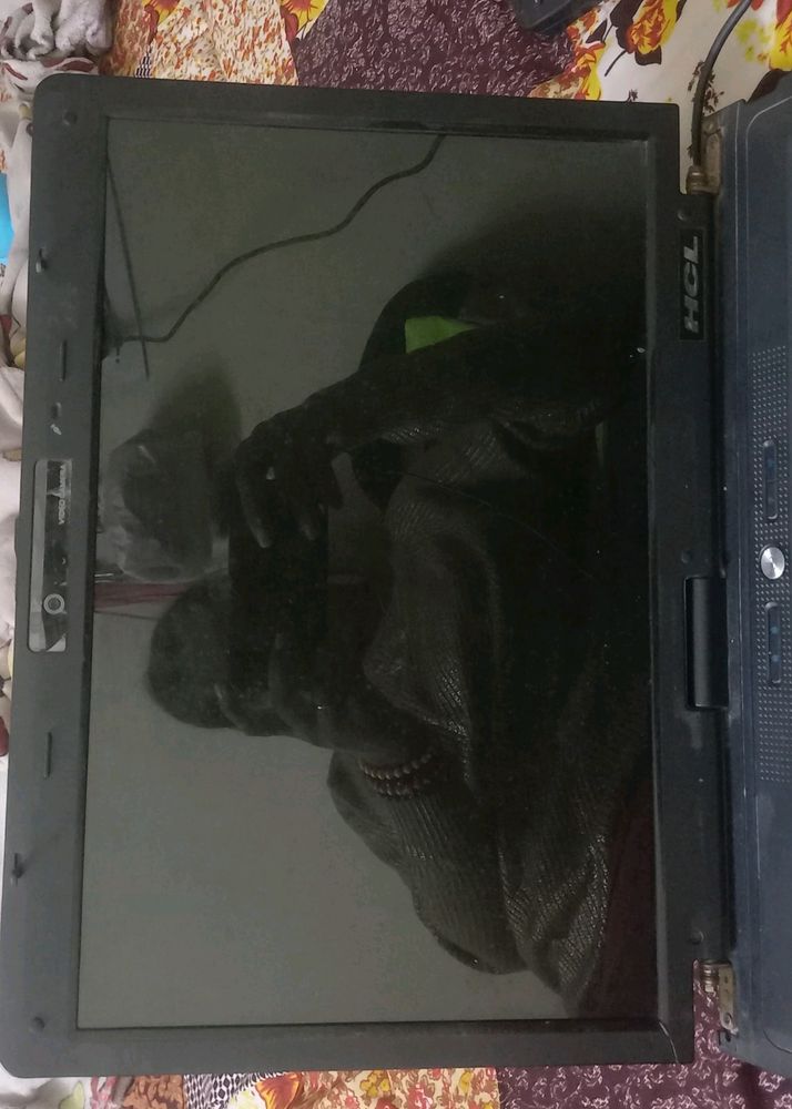 HCL Laptop
