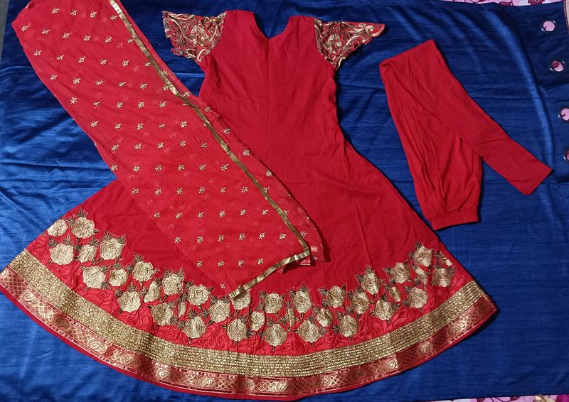 Red Frock Suit With Dupatta (Emoidred)&amp;( cotton)