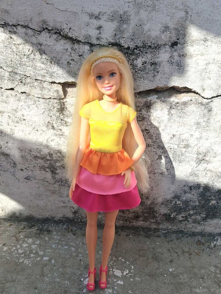 Barbie Doll ultimate curls