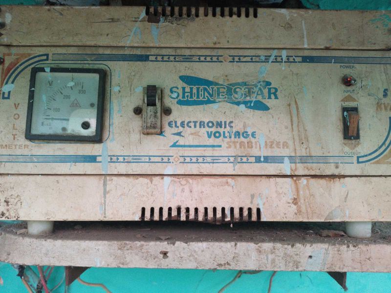 Star Voltage Stabilizer 5kwh Good Condition