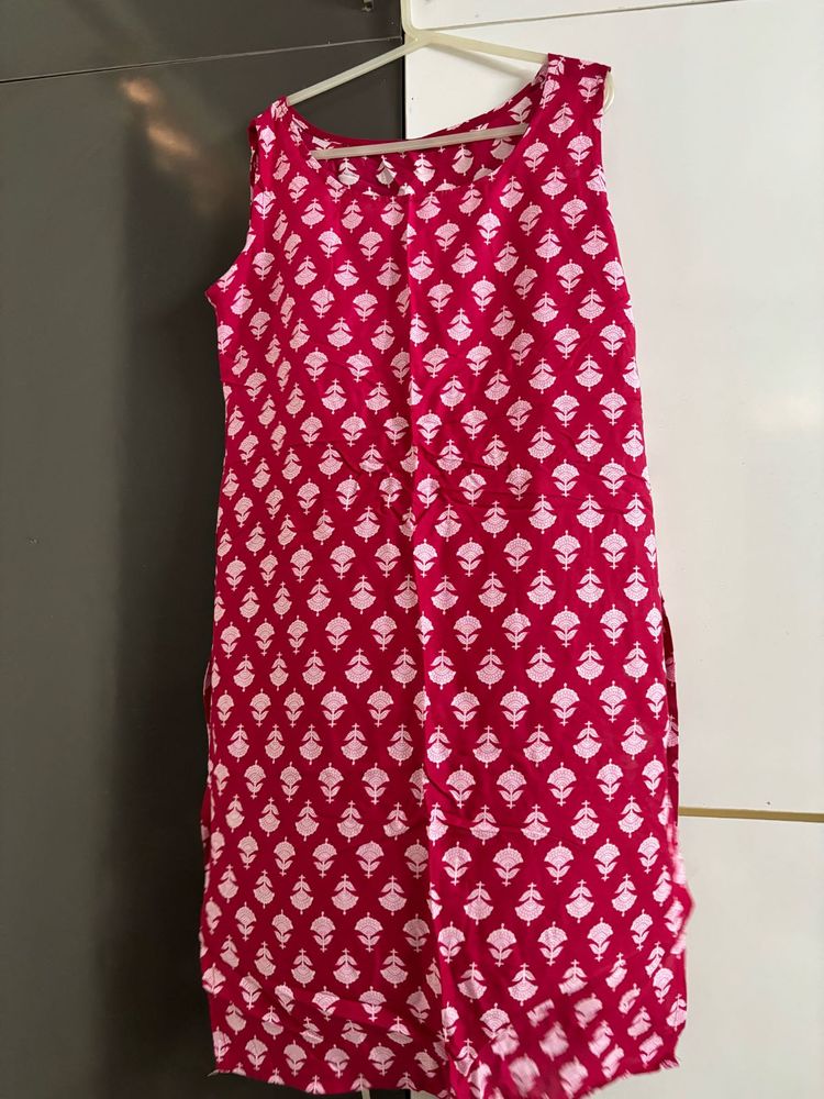 Pink &amp; White Print Sleeveless Kurti