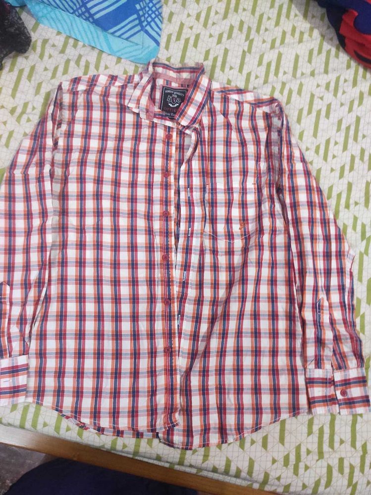 Medium (38)Checked Casual Shirt