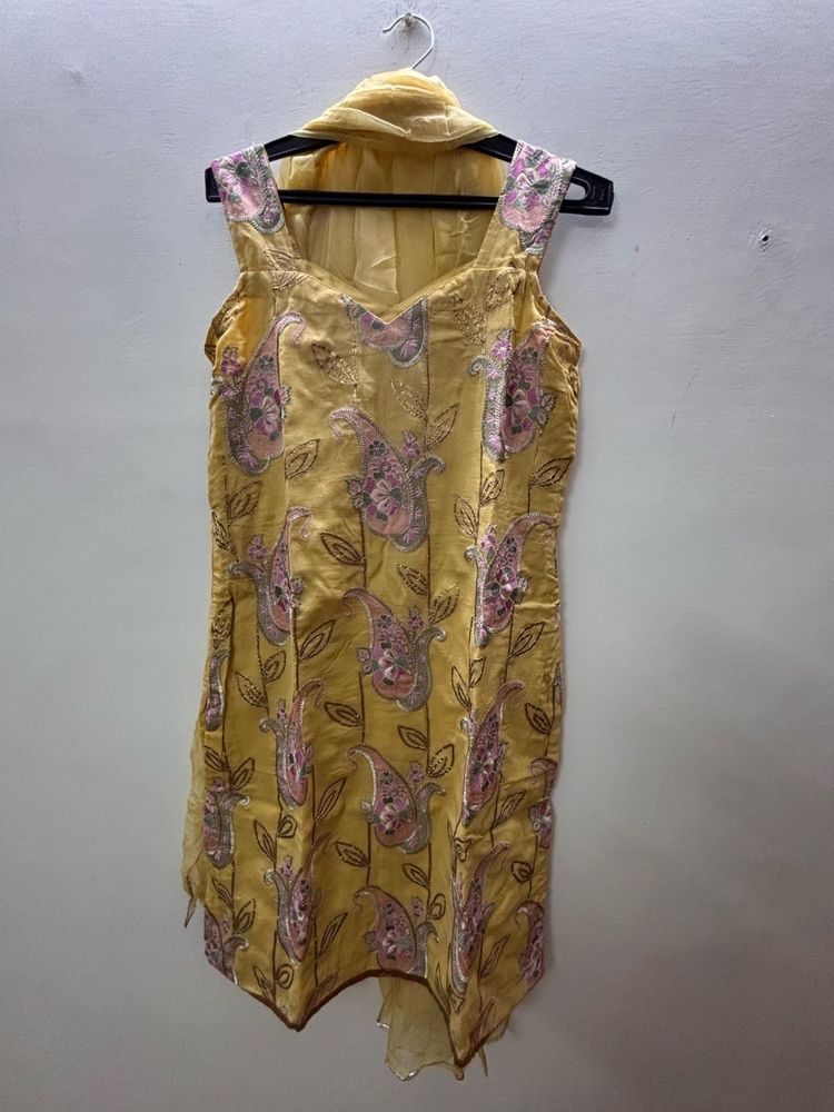 Ethnic Kurta Set with dupatta