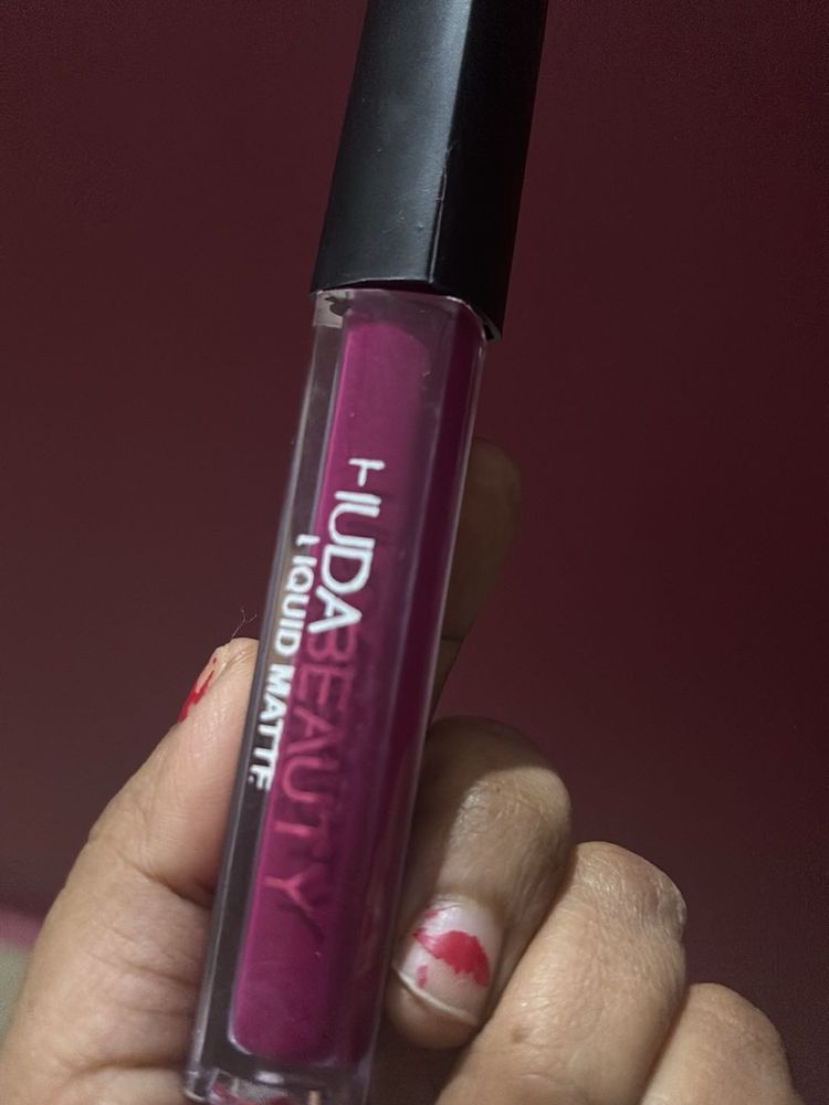 Huda Beauty Liquid Matte Lipstick
