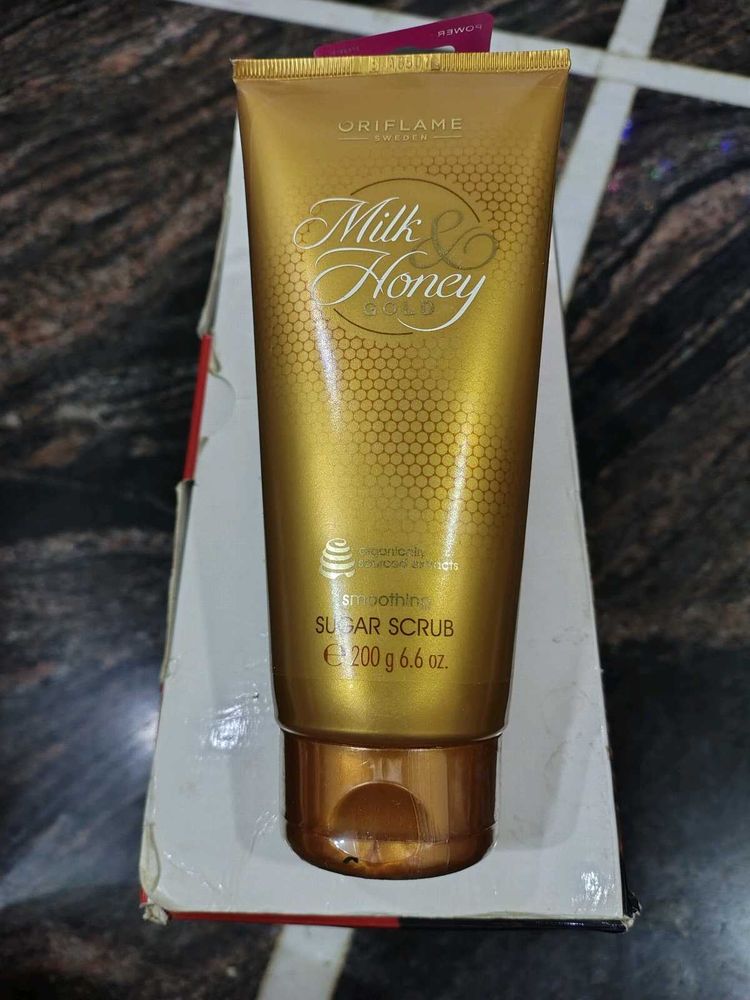 Oriflame Milk &amp; Honey Smoothing Sugar Scrub