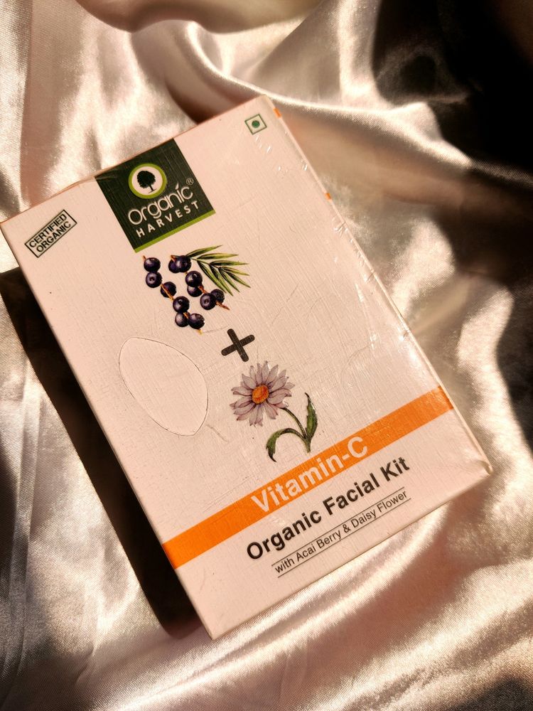Organic Harvest Vitamin C Facial Kit And Eye Mask