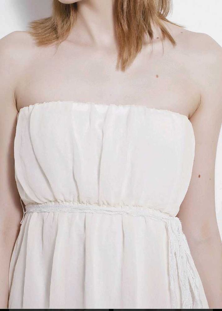 Elegant White Strapless Dress