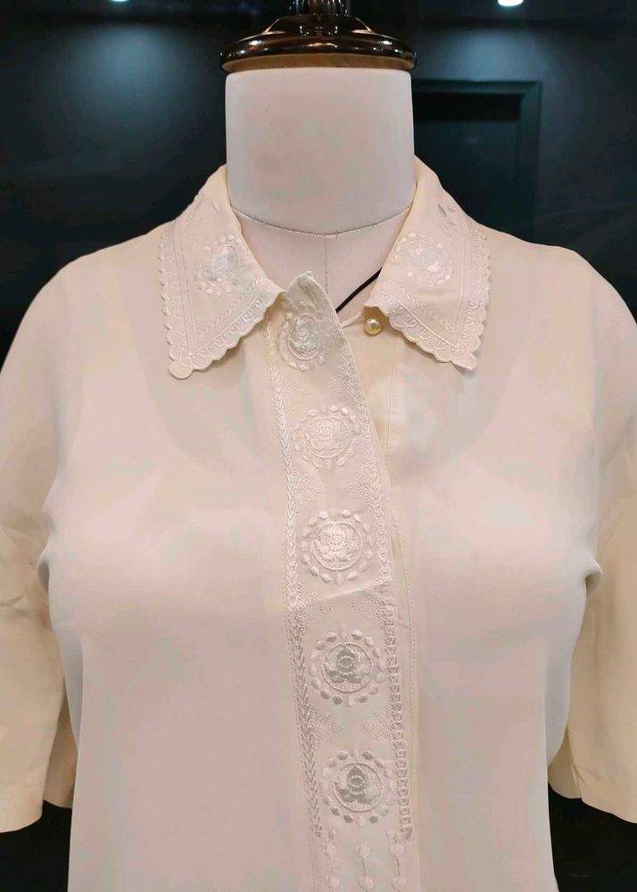 💥PRICE DROP💥 Pinteresty White Embroidered Shirt