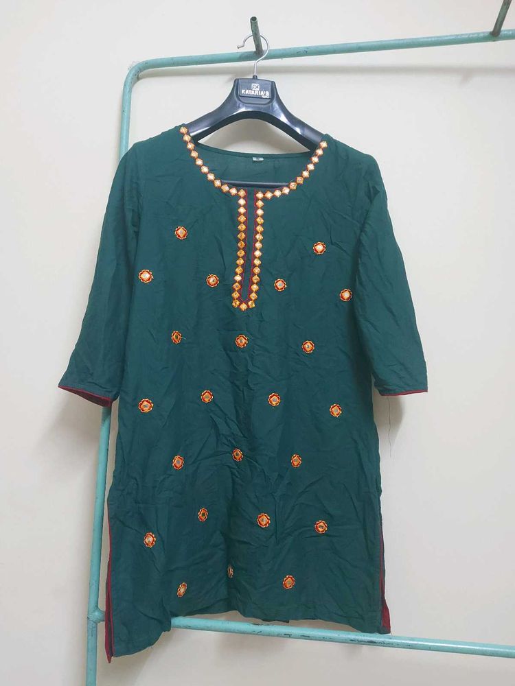 Green Embroidered Kurta