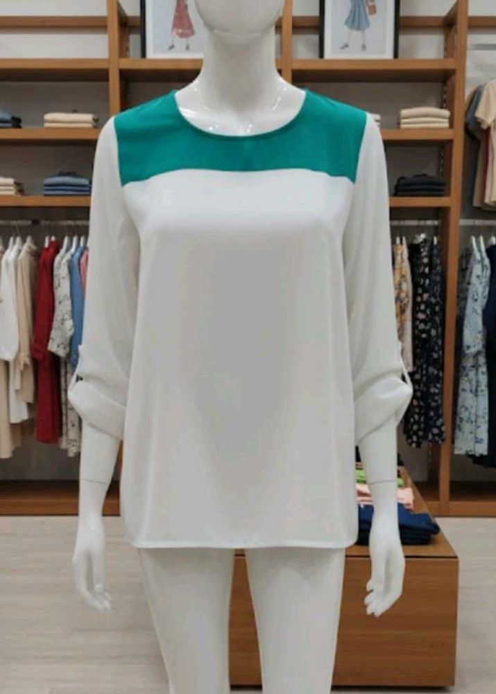 T-shirt With Shrug