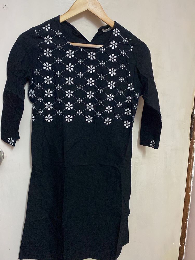 Max Black Kurta