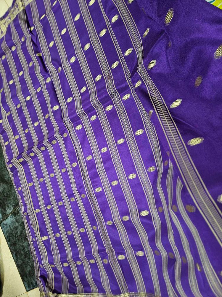 Violet Vintage Saree With Stiched Blouse