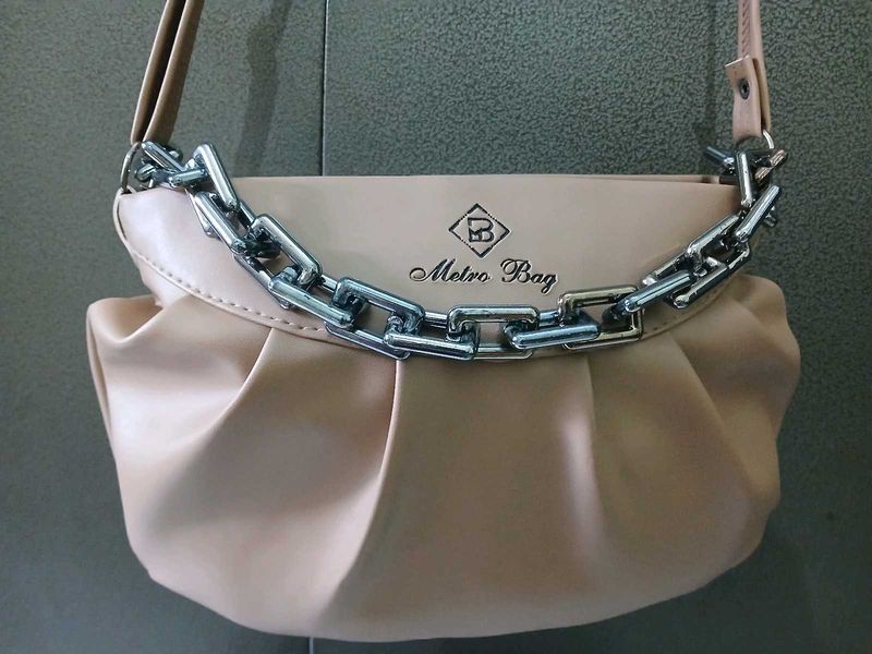 Metro Sling Bag With Free Gift