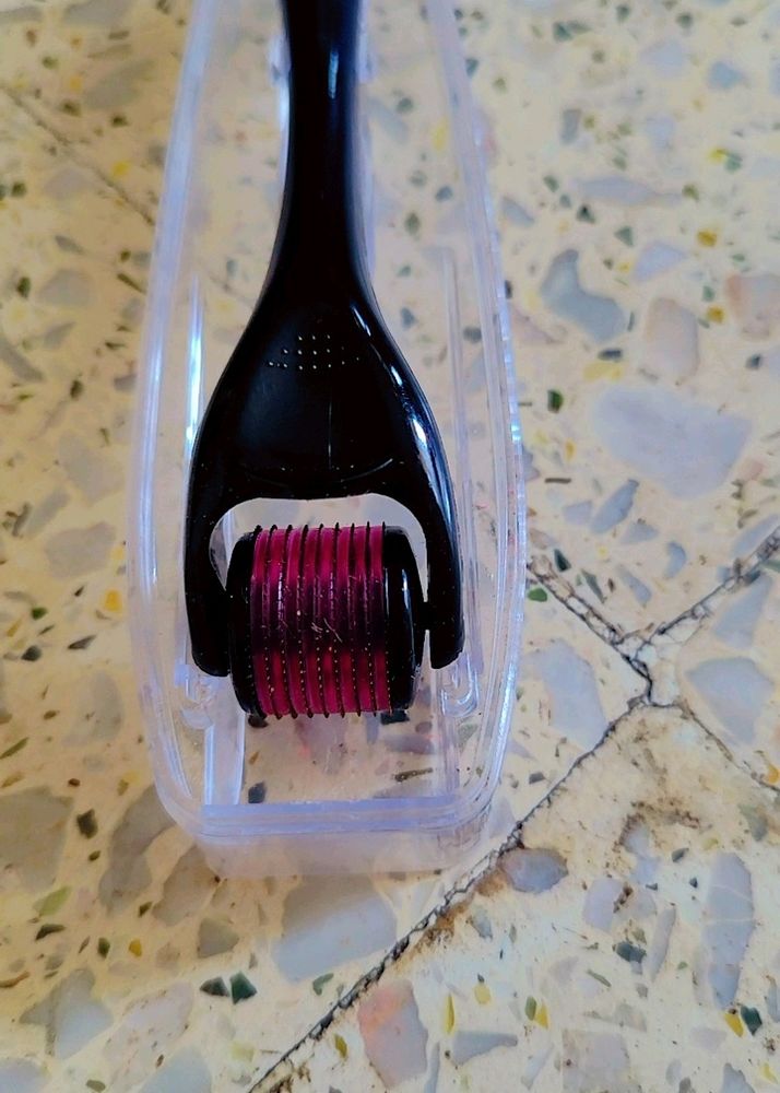 The Derma Roller for Hair Growth (0.5 mm) Derm