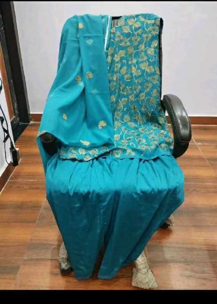 Embroidered Kurta Set