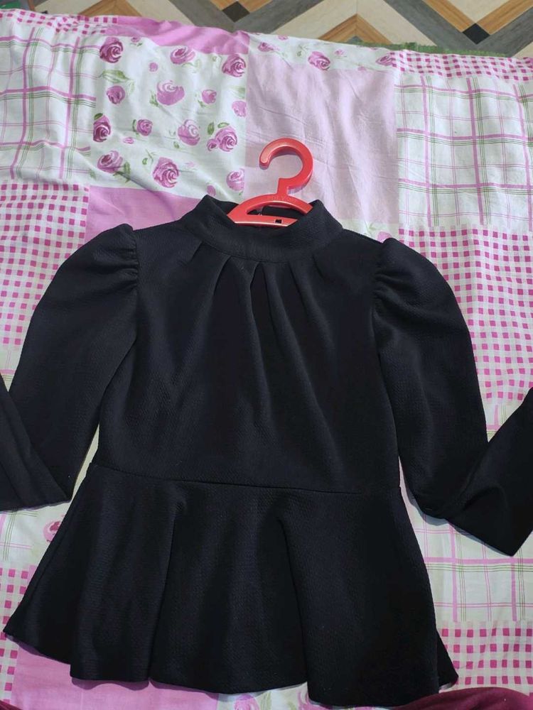 elegant back classic top