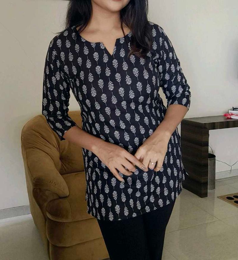 Black Kurti