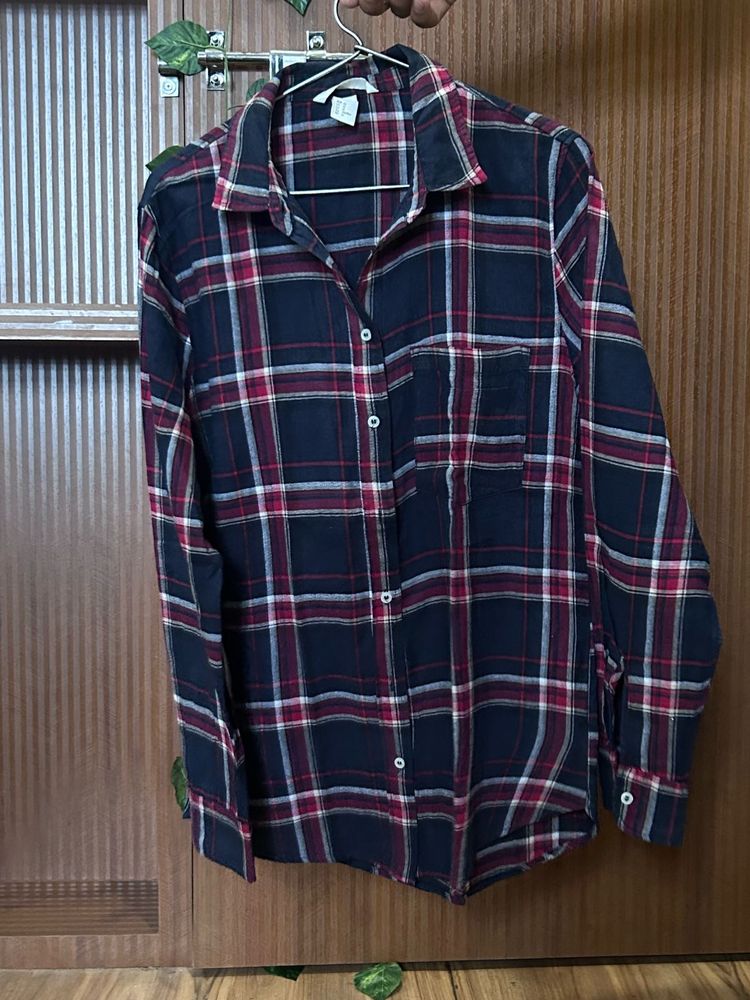 Women Red &amp; Navy Plaid Flannel Shirt