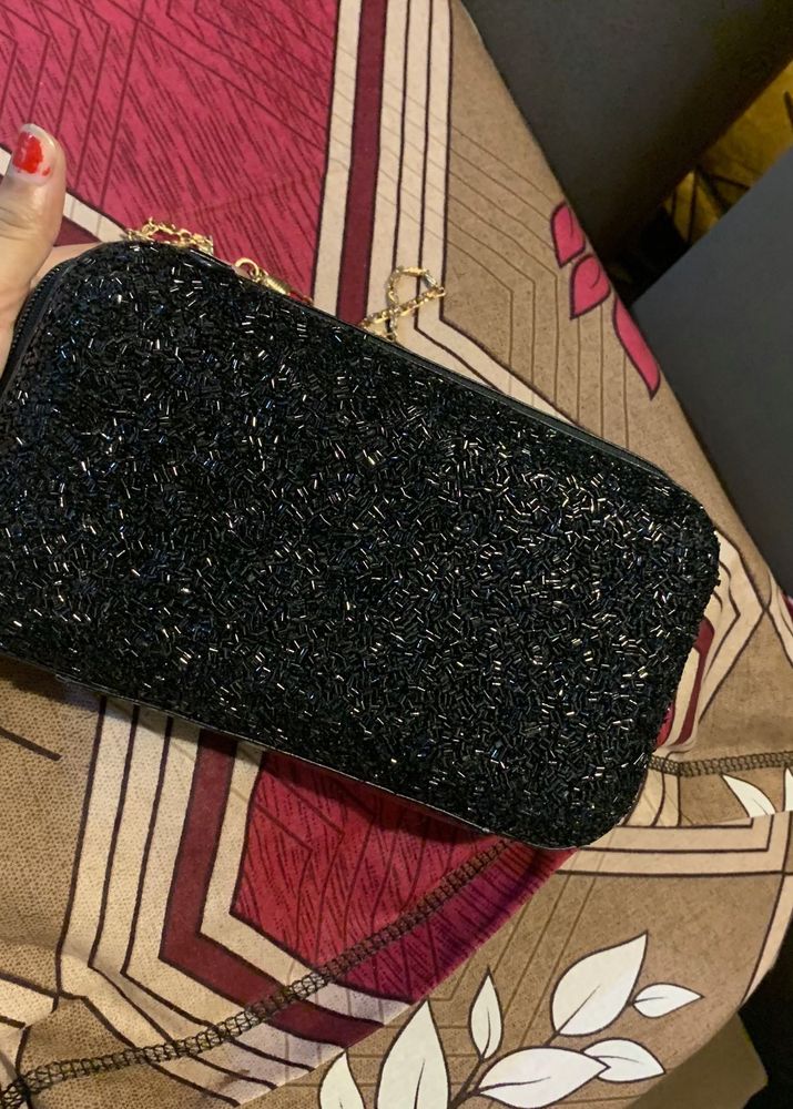 Black Shimmery Classy Clutch🖤🦋🎀
