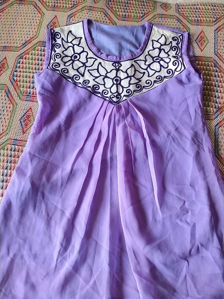 Lilac Embroidered Top ♥️