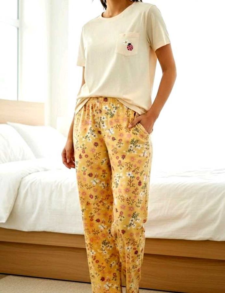 Sale! Floral Print Pajama (38 to 42 Inches)