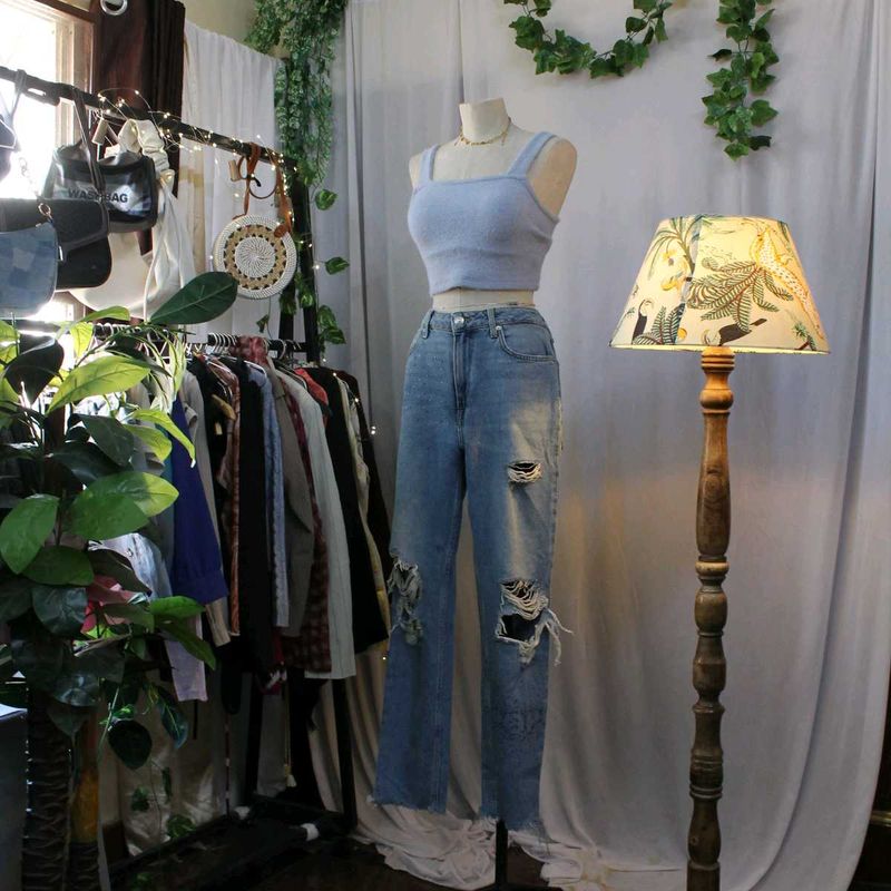 H&amp;M Distressed Wide Leg Jeans