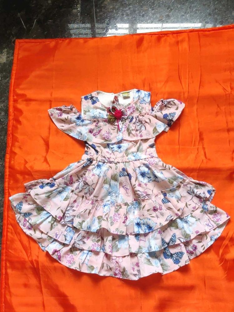 ❤️beautiful cut sleeves 💃Floral Dress♥️