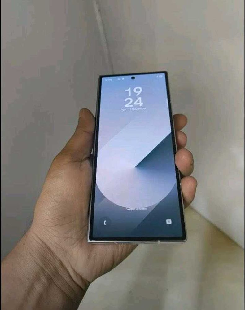 Galaxy Z Fold 6 – Titanium Luxury Edition