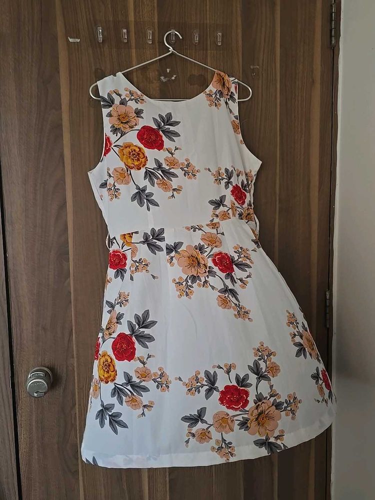 Tokyo Talkies Floral White Frock