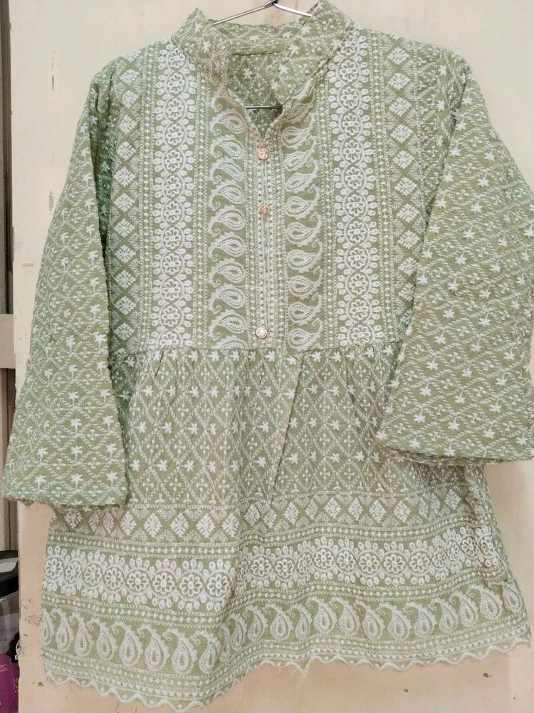 Embroidered Green short Kurta Chikankari